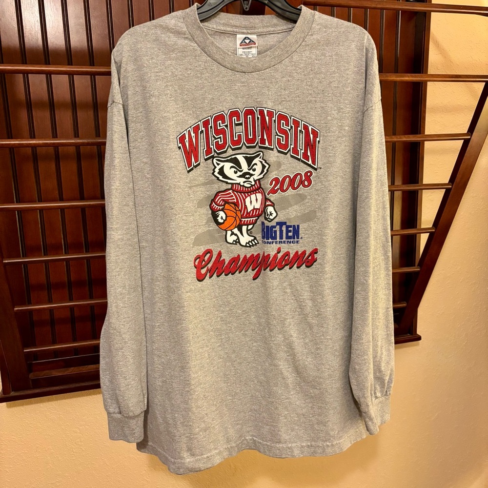 Wisconsin Badger Basketball 2008 Champions Long Sleeve Shirt - Gray